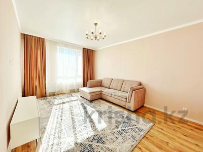 3-комнатная квартира · 90 м² · 9/10 этаж · помесячно, Ильяс Омаров 27/1 за 350 000 〒 в Астане