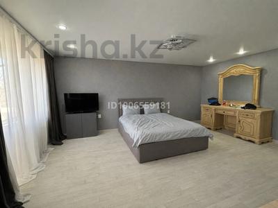 1-комнатная квартира · 30 м² · 3/5 этаж, Пришахтинск, 21й микрорайон 14 — 30 школа за 13 000 〒 в Караганде, Алихана Бокейханова р-н
