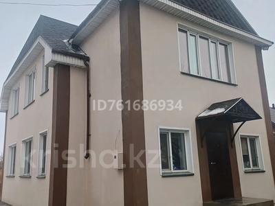 Отдельный дом · 6 комнат · 160 м² · 6 сот., Пришахтинск, Пришахтинск, 1зеленый 7 — Магазин Ёжик, магазин Рондо. за 73 млн 〒 в Караганде, Алихана Бокейханова р-н