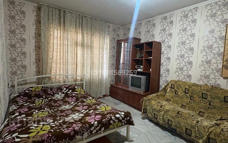 2-бөлмелі пәтер · 45.7 м² · 1/5 қабат, 11-шағынаудан 112А — Кафе Мизам РОВД, бағасы: 21 млн ₸ в Шымкенте, Енбекшинский р-н — фото 7