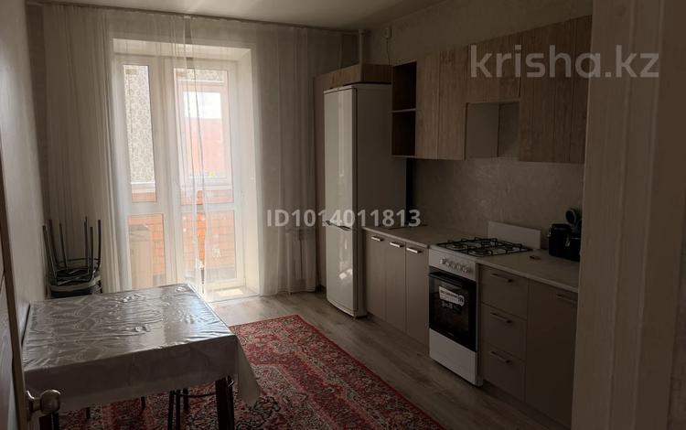 2-комнатная квартира · 64 м² · 3/9 этаж, Микрорайон Береке 64 за 220 000 ₸ в Костанае — фото 2