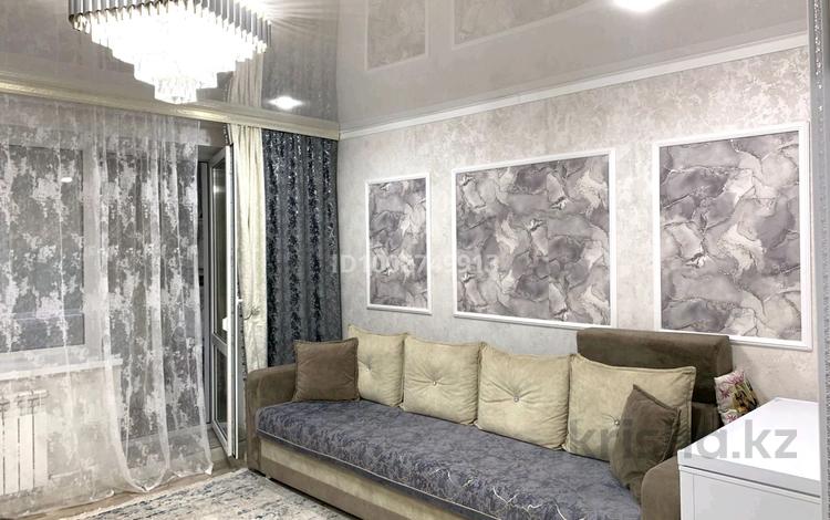 2-бөлмелі пәтер · 64 м² · 2/5 қабат, 17-шағынаудан, Кузембаева 82/2 — улица Кузембаева 82/2, бағасы: 19 млн ₸ в Караганде, Алихана Бокейханова р-н — фото 2
