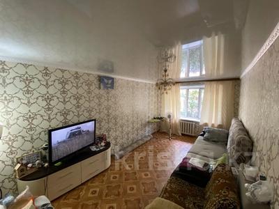 2-комнатная квартира, 42.8 м², 1/5 этаж, 4-й мкр 10 за 8.5 млн 〒 в Лисаковске