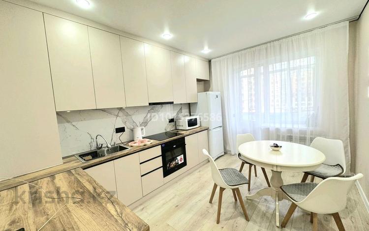 2-бөлмелі пәтер · 78 м² · 3/10 қабат, Юго-Восток ш/а., Букетова 60а, бағасы: 25 000 ₸ в Караганде, Казыбек би р-н — фото 2
