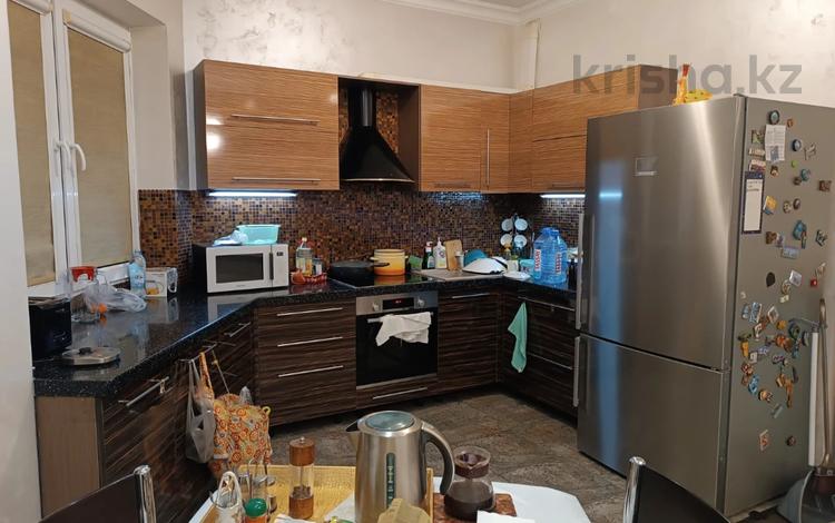 3-бөлмелі пәтер · 130 м² · 7/20 қабат, Курмангазы, бағасы: 93.5 млн ₸ в Алматы, Алмалинский р-н — фото 3