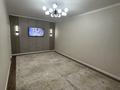 2-комнатная квартира · 60 м² · 6/9 этаж, мкр. Зачаганск пгт, Мкр. Зачаганск пгт Бирлик 35 — Продается уютная и светлая квартира в хорошем, развивающемся районе. Квартира теплая, с удобной планировкой, чистым подъездом и спокойными соседями. Сделан хороший ремонт, можно сразу заехать и жить. В квартире установлен кондиционер.Остается вся мебель. Холодильник, морозильник и телевизор забираем.Рядом находятся школа, детский сад, магазины, аптеки, остановки. Всё необходимое для комфортной жизни рядом.Возможен торг при осмотре за 25 млн ₸ в Уральске