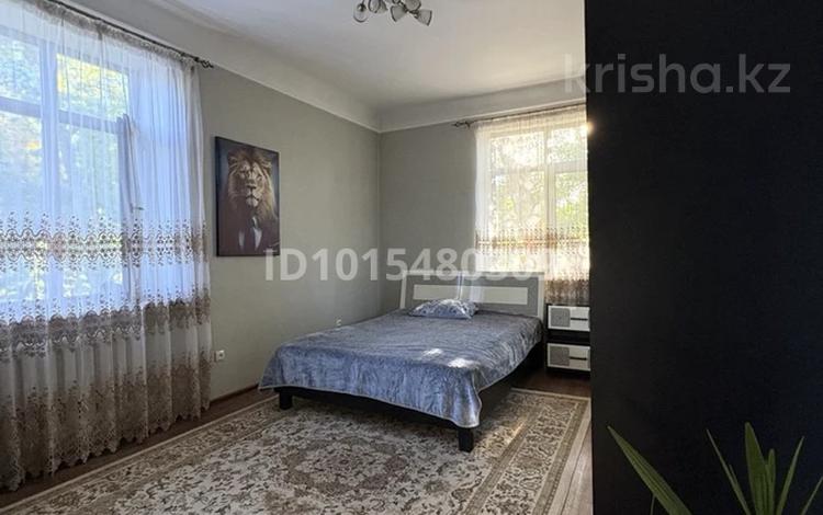3-комнатная квартира · 80 м² · 2/2 этаж, Улбике Акына 101А за 250 000 ₸ в Таразе — фото 2