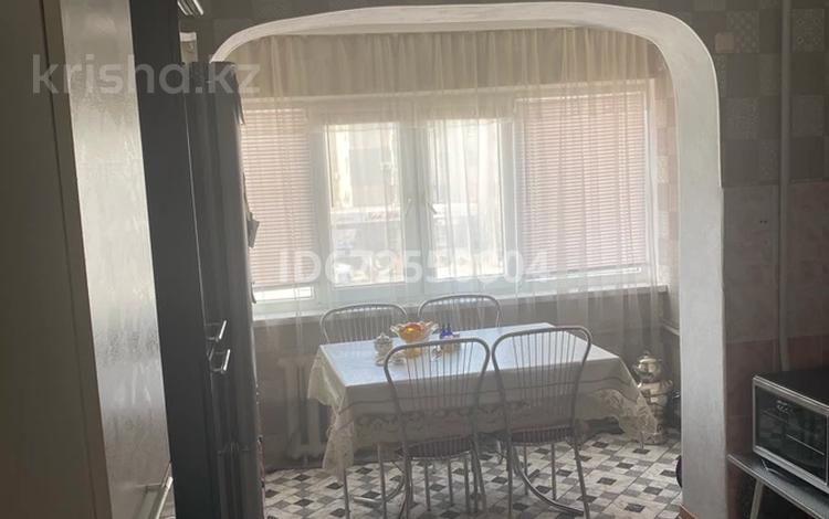 3-бөлмелі пәтер · 74.6 м² · 3/5 қабат, Авангард-4 18, бағасы: 20 млн ₸ в Атырау, мкр Авангард-4 — фото 2