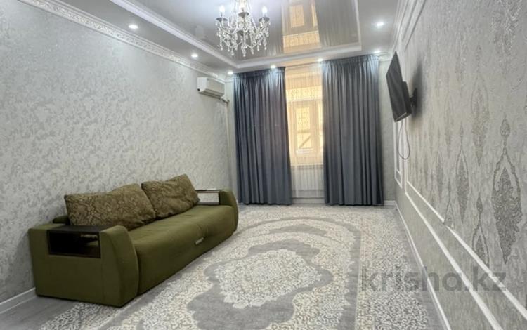2-комнатная квартира · 65 м² · 2/14 этаж, 17-й мкр 6 за 17 000 ₸ в Актау — фото 46