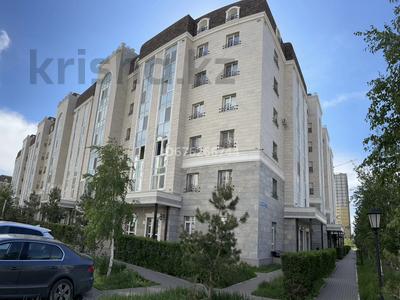 2-комнатная квартира, 70 м², 3/6 этаж помесячно, Алихана Бокейханова 27 за 250 000 〒 в Астане, Есильский р-н