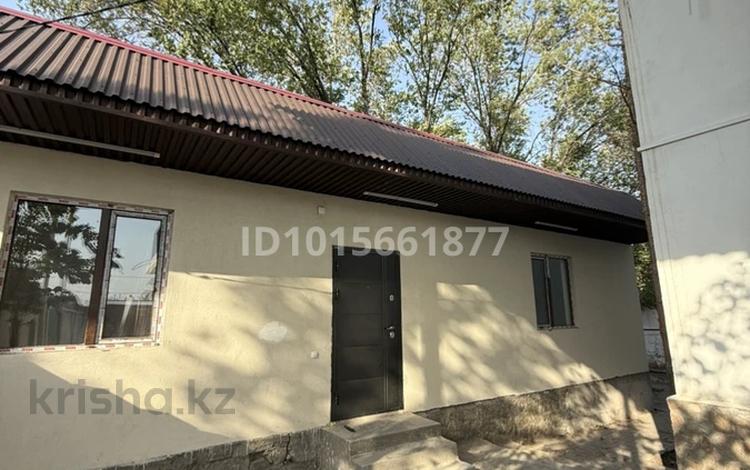 Отдельный дом · 2 комнаты · 52 м² · 1 сот., Муканова 3 за 200 000 ₸ в Конаеве — фото 2