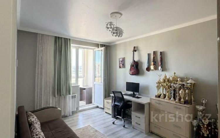 2-бөлмелі пәтер · 45 м² · 9/10 қабат, Жумекен Нажимеденова 64, бағасы: 25 млн ₸ в Астане, Сарайшык р-н — фото 2