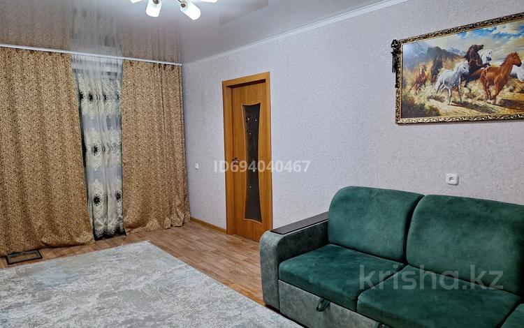 3-бөлмелі пәтер, 62 м², 5/5 қабат, Микрорайон 5 8 — Колледж, бағасы: 4.5 млн 〒 в Житикаре — фото 2