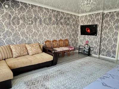 3-бөлмелі пәтер · 82 м² · 6/6 қабат, мкр Женис 21, бағасы: 26.5 млн ₸ в Уральске