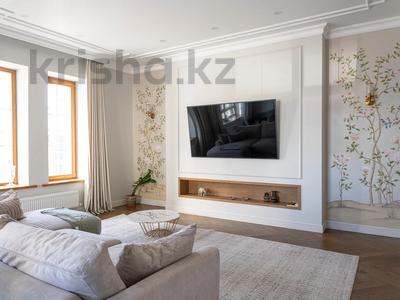 4-комнатная квартира · 205 м² · 4/9 этаж, Сауран 19 за 230 млн ₸ в Астане, Есильский р-н