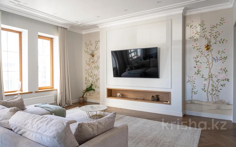 4-комнатная квартира · 205 м² · 4/9 этаж, Сауран 19 за 230 млн ₸ в Астане, Есильский р-н — фото 2