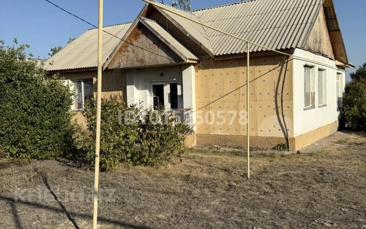 Отдельный дом · 3 комнаты · 100 м² · 10 сот., Момышулы — Рядом ЦОН, народный банк за 30 млн ₸ в  — фото 2