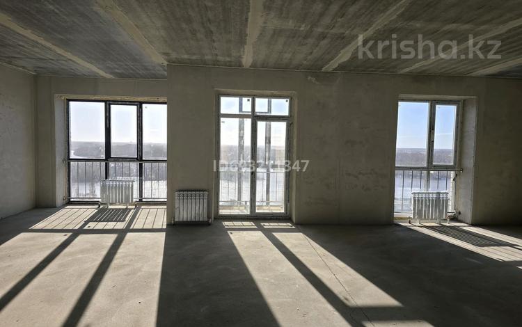 4-комнатная квартира, 132 м², 8/10 этаж, луначарского 6/1 за 65 млн 〒 в Павлодаре — фото 2