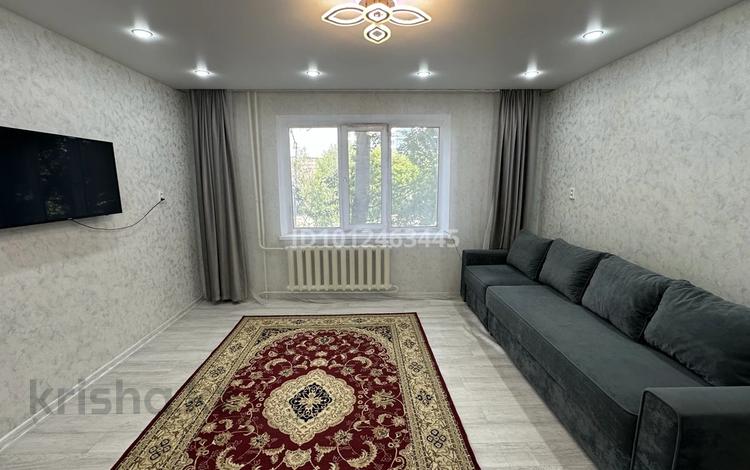 2-комнатная квартира · 54 м² · 2/9 этаж, Бөгенбайұлы 32 за 12 000 ₸ в Семее — фото 2