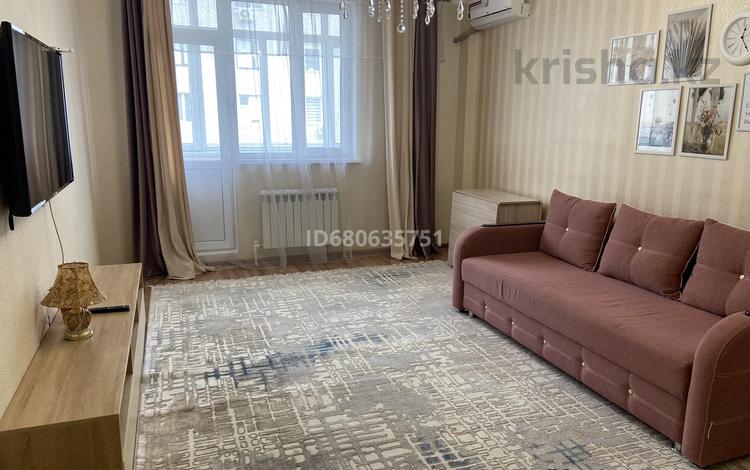 2-комнатная квартира, 61 м², 2/5 этаж помесячно, мкр Береке 7