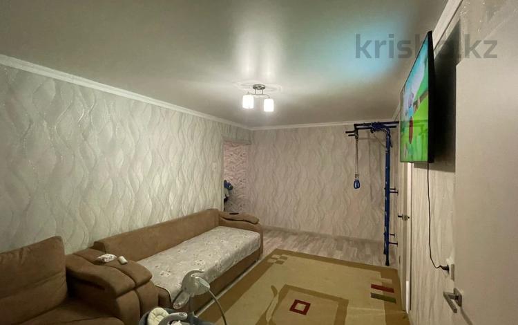 4-комнатная квартира · 61 м² · 1/5 этаж, М.Маметовой 19 за 14.5 млн ₸ в Аксу — фото 12