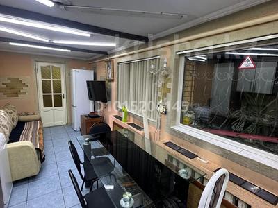 Отдельный дом · 1 комната · 45 м² · 8 сот., мкр Калкаман-2 — Нурпеисова за 300 000 ₸ в Алматы, Наурызбайский р-н