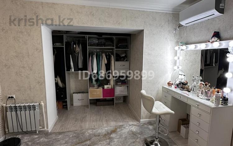 4-бөлмелі пәтер · 87.2 м² · 5/5 қабат, мкр Центральный, Азаттык 75 — ТД Агила, аллея Кайыргали Смагулова, бағасы: 27 млн ₸ в Атырау — фото 3
