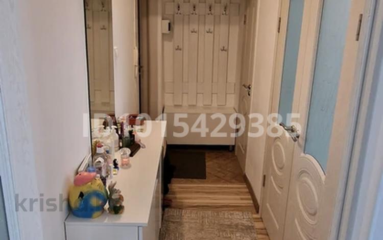3-бөлмелі пәтер · 58 м² · 1/5 қабат, Кравцова 7/1, бағасы: 300 000 ₸ в Астане, р-н Байконур — фото 2