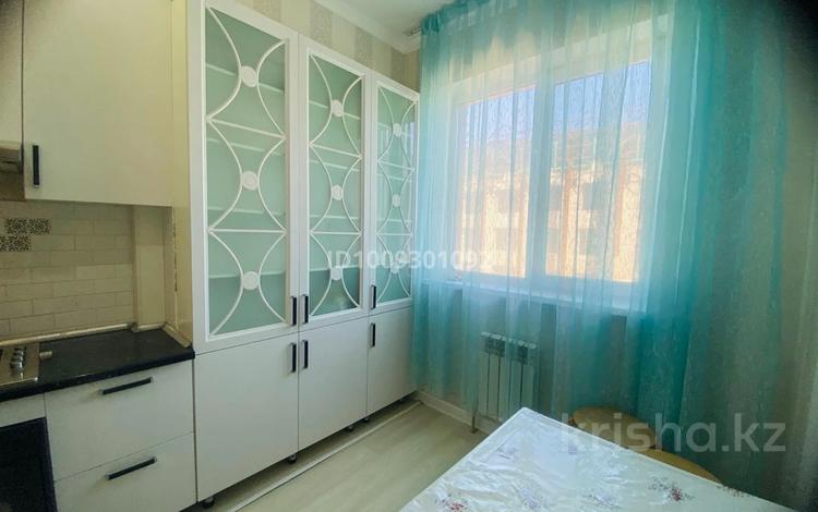 2-комнатная квартира · 67 м² · 2/9 этаж, мкр Нурсая, Абулхаир хана 70 — За рестораном Султан Палас за 230 000 ₸ в Атырау — фото 2