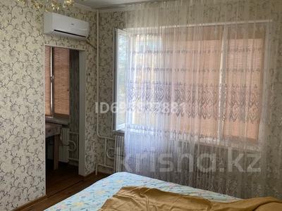 1-комнатная квартира · 50 м² · 2/5 этаж, 11-й мкр — Возле интымак за 2 000 ₸ в Актау