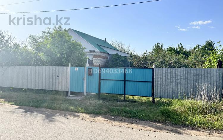 Отдельный дом · 3 комнаты · 68.8 м² · 12 сот., Светлая за 23.5 млн ₸ в Уральске — фото 11