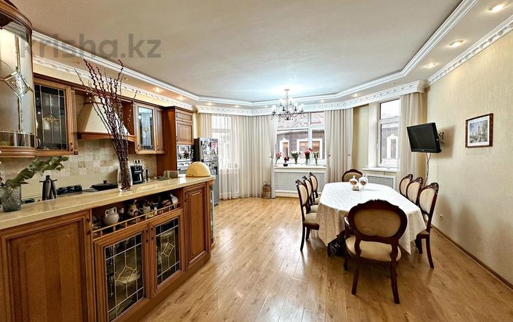 5-комнатная квартира · 262 м² · 4/5 этаж, Жубан ана 5 за 115 млн ₸ в Астане, Нура р-н — фото 6