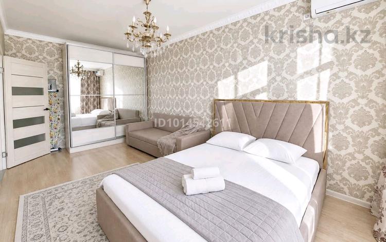 1-комнатная квартира · 42 м² · 6/15 этаж, Кабанбай батыра 46 за 15 000 ₸ в Астане, Есильский р-н — фото 2