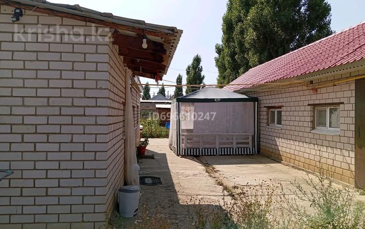Жеке үй · 3 бөлме · 100 м² · 11 жүзд., Нурлы 24 — Ер тостик, бағасы: 30 млн ₸ в Актобе, жилой массив Жанаконыс — фото 2