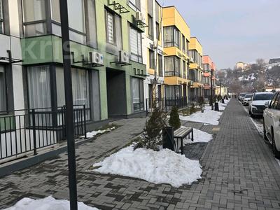 3-комнатная квартира · 86 м² · 1/3 этаж, мкр Акжар, Береке за 50 млн 〒 в Алматы, Наурызбайский р-н