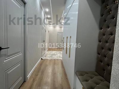 3-комнатная квартира · 100.7 м² · 9/10 этаж, 16-й мкр 76 за 31.5 млн ₸ в Актау