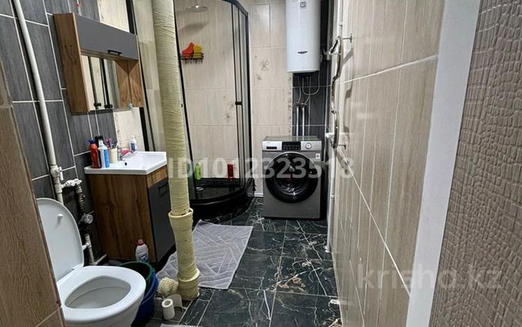2-бөлмелі пәтер · 62 м² · 1/3 қабат, Пришахтинск 155 — улица Экибастузская 155.кв17, бағасы: 18 млн ₸ в Караганде, Алихана Бокейханова р-н — фото 2