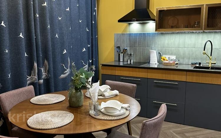 2-комнатная квартира · 60 м² · 13/13 этаж, Тохтарова 57 за 30 000 ₸ в Усть-Каменогорске, Ульбинский — фото 2