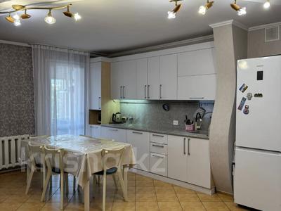 3-комнатная квартира · 120 м² · 5/10 этаж, Ибраева за 56 млн 〒 в Семее