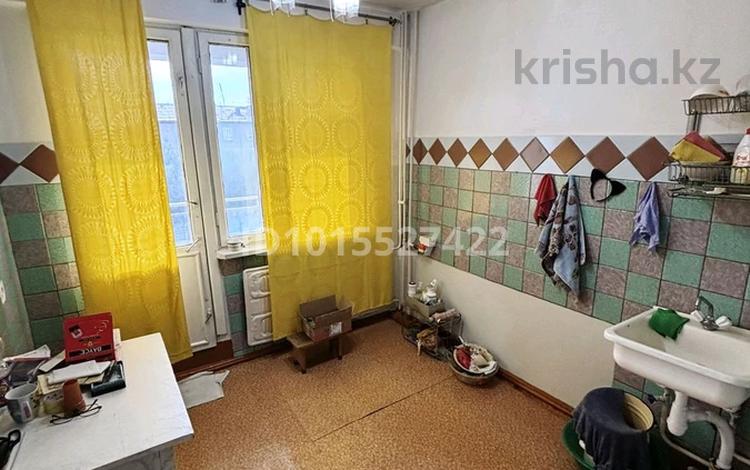 3-бөлмелі пәтер · 60 м² · 4/5 қабат, Самал 23а, бағасы: 18 млн ₸ в Талдыкоргане, мкр Самал — фото 2