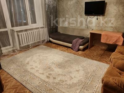 2-комнатная квартира · 55 м² · 2/9 этаж, Дюсенбекова 67 за 140 000 ₸ в Караганде, Казыбек би р-н