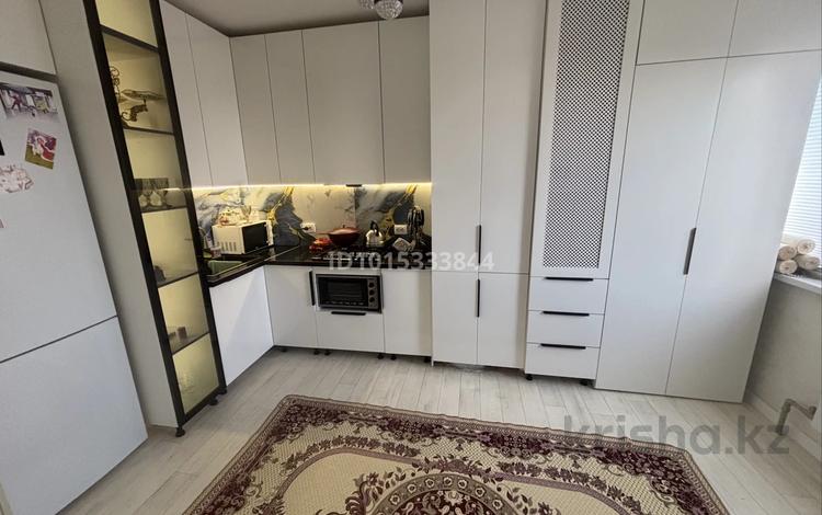 2-бөлмелі пәтер · 65 м² · 3 қабат, Асар-2 ш/а 391/22, бағасы: 29 млн ₸ в Шымкенте, Абайский р-н — фото 2