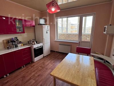 3-комнатная квартира, 90 м², 16/16 этаж, мкр Юго-Восток, проспект Шахтеров 60 — Сарыарка, проспект Шахтеров за 28 млн 〒 в Караганде, Казыбек би р-н