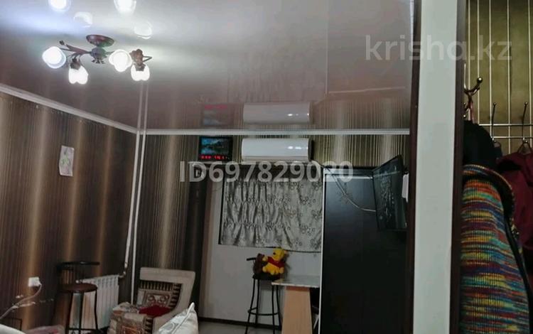 2-бөлмелі пәтер · 45 м² · 1/10 қабат, 11-й мкр 6б, бағасы: 10.5 млн ₸ в Актау — фото 2