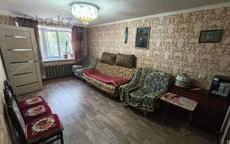 2-комнатная квартира · 45 м² · 1/5 этаж, Чернышевского — Пассаж за 6 млн ₸ в Темиртау — фото 2