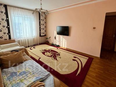 2-комнатная квартира · 55 м² · 5/9 этаж, Утепова 20 за 23.5 млн 〒 в Усть-Каменогорске