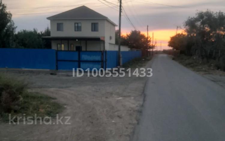 Жеке үй · 4 бөлме · 160 м² · 8 жүзд., Өскен ш/а., Железнодорожников 118а 118а, бағасы: 27 млн ₸ в Атырау, мкр Зарослый — фото 16