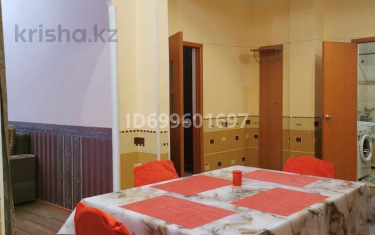 2-комнатная квартира · 80 м² · 1/10 этаж, 15-й мкр 55 за 150 000 ₸ в Актау — фото 17