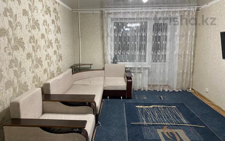 1-комнатная квартира · 36 м² · 5/5 этаж, Назарбаева 73 — Супер квартира с супер хорошим ремонтом! за 140 000 ₸ в Петропавловске — фото 9