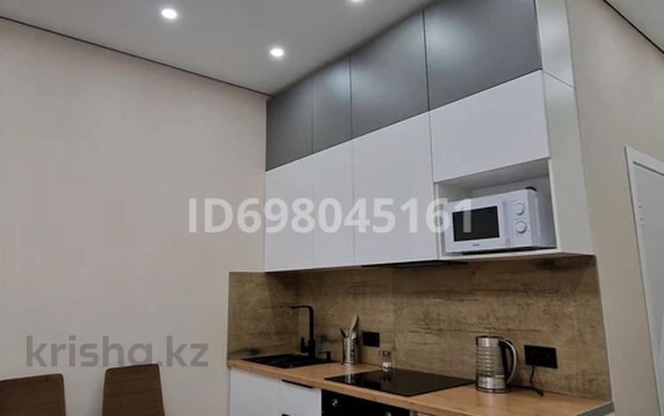 1-комнатная квартира · 33 м² · 1/10 этаж, мкр Юго-Восток, Букетова 3/4 за 13 000 ₸ в Караганде, Казыбек би р-н — фото 19